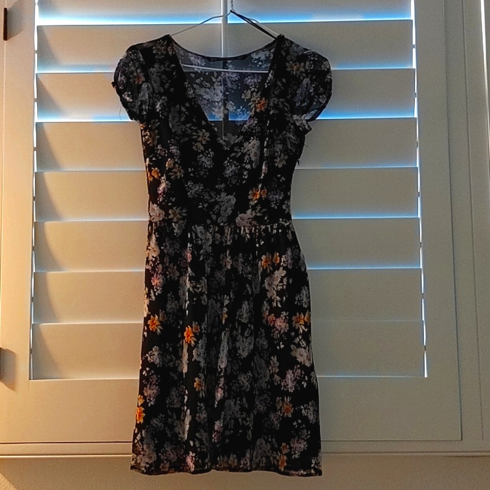 Zara Trafaluc floral dress, xs